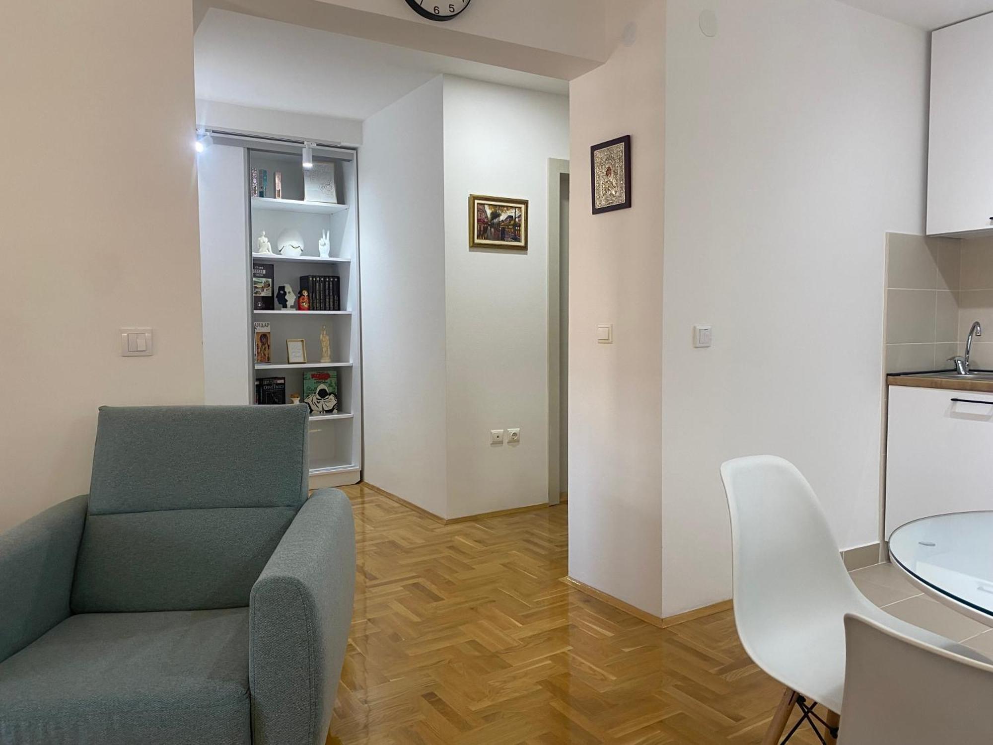 Nest Apartment *