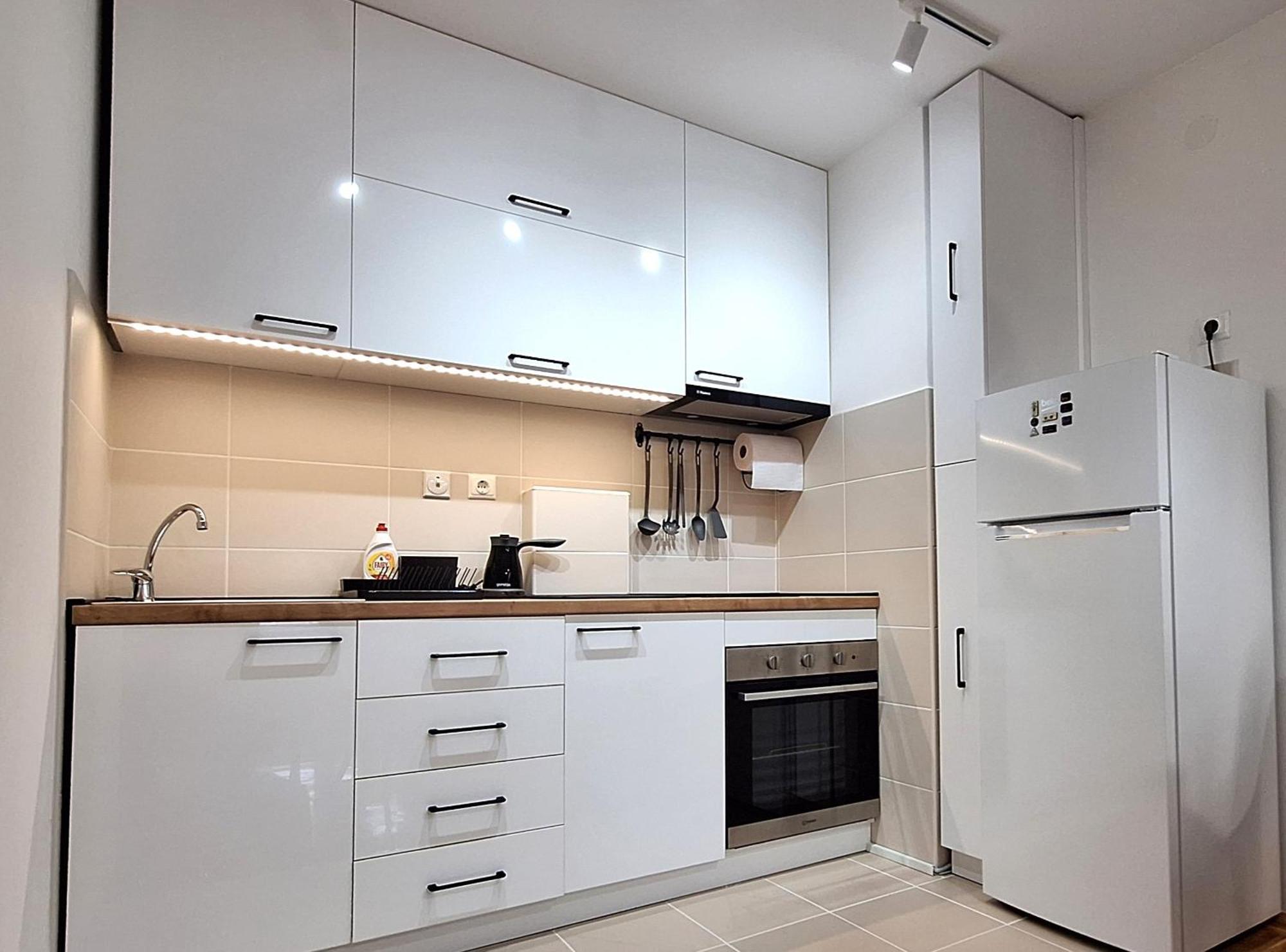 Nest Apartment *